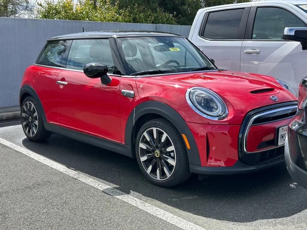 mini hardtop 2 door 2024 WMW13DJ04R2V87738 image mini hardtop 2 door 2024 WMW13DJ04R2V87738 image